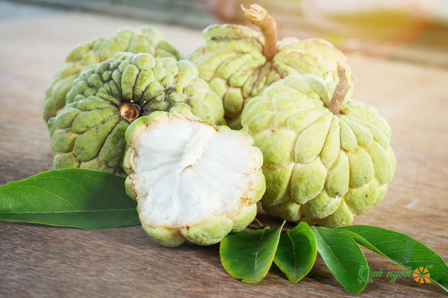 Na giúp làm giảm chất lỏng dư thừa dưới da mà nó là nguyên nhân gây bọng mắt.