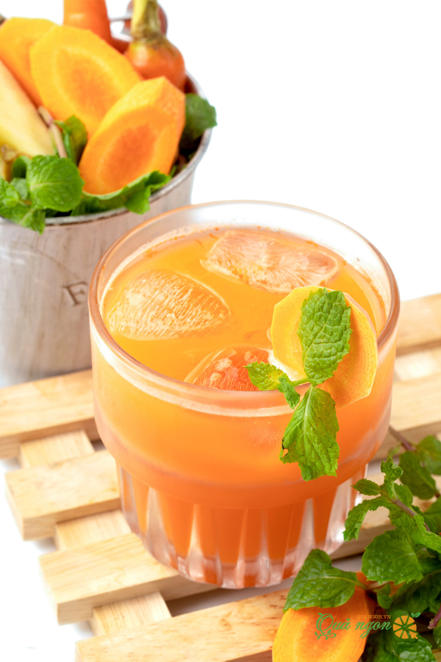 Nước ép cà rốt táo gừng