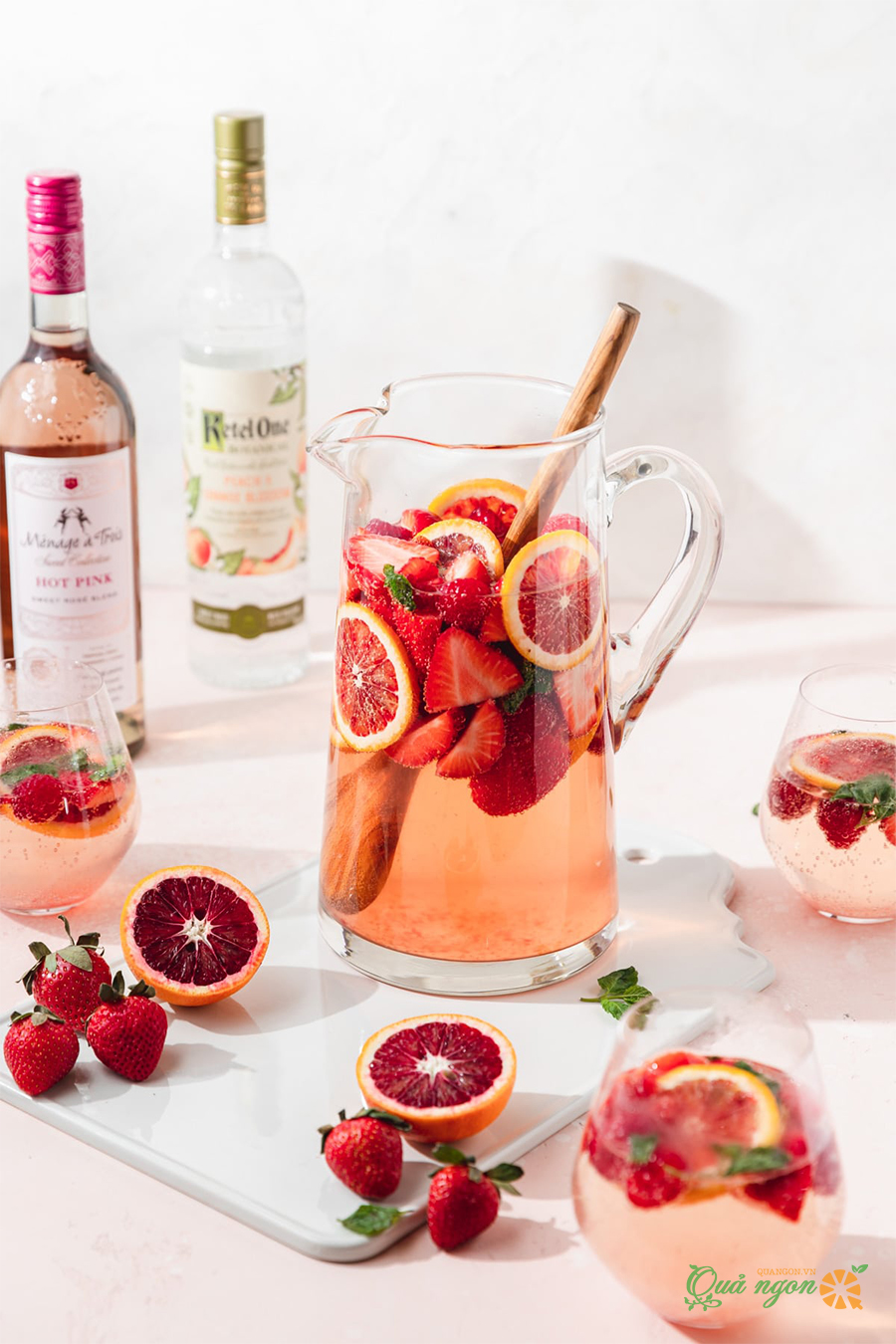 Công thức Sangria hồng với rượu vang Rosé